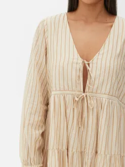 Mini Robe à Smocks Nouée Sur Le Devant