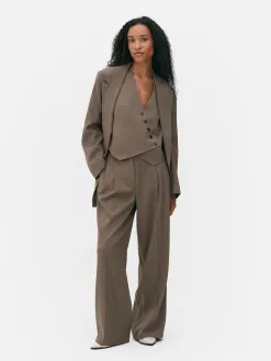 Pantalon Ajusté Plissé Sur Le Devant