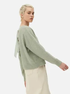 Pull Tricoté Avec Nœud Dans Le Dos