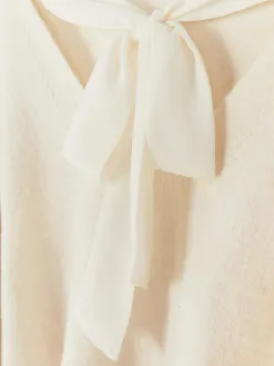 Pull Tricoté Avec Nœud Dans Le Dos