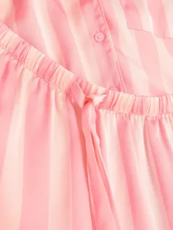 Pyjama Chemise Et Short En Satin