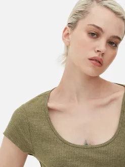 Robe Mi-longue Côtelée Et Décolletée
