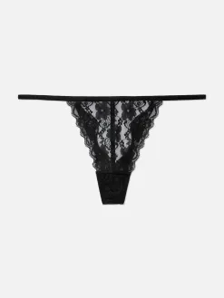String En Dentelle à Motif Floral