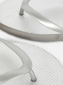 Tongs Plates Essential